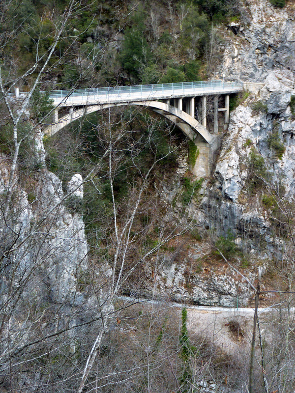 ''Tra le rocce'' - Gallicano