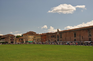 L’altro lato della famosa piazza