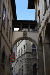 Arco Vasariano