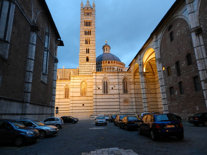 ''Piazza Jacopo della Quercia'' - Siena