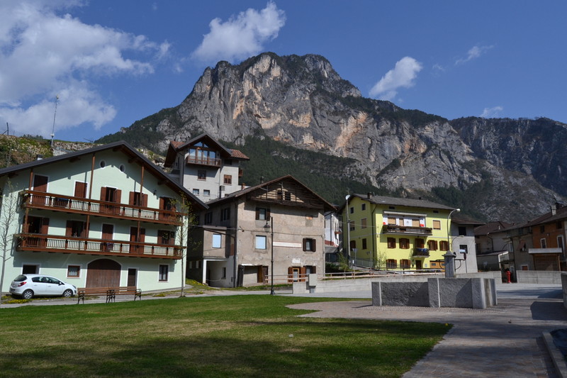 ''In piazza Ivano'' - Ivano-Fracena