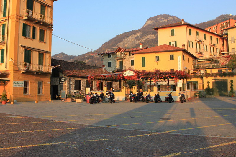 ''Motoraduno'' - Varenna