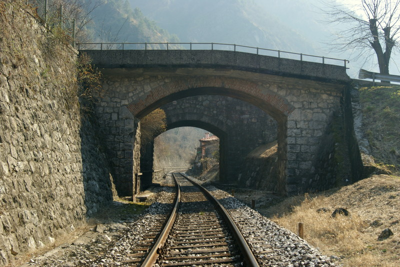 ''E se arriva il treno?'' - San Nazario