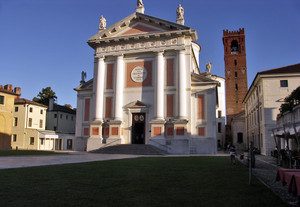 Piazza S. Liberale e casa natale di Giorgione