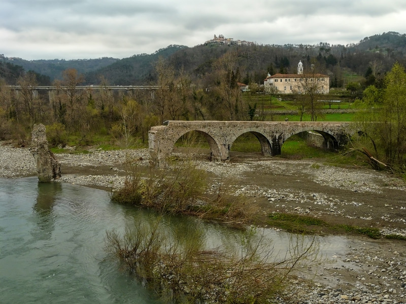 ''Il ponte spezzato'' - Brugnato