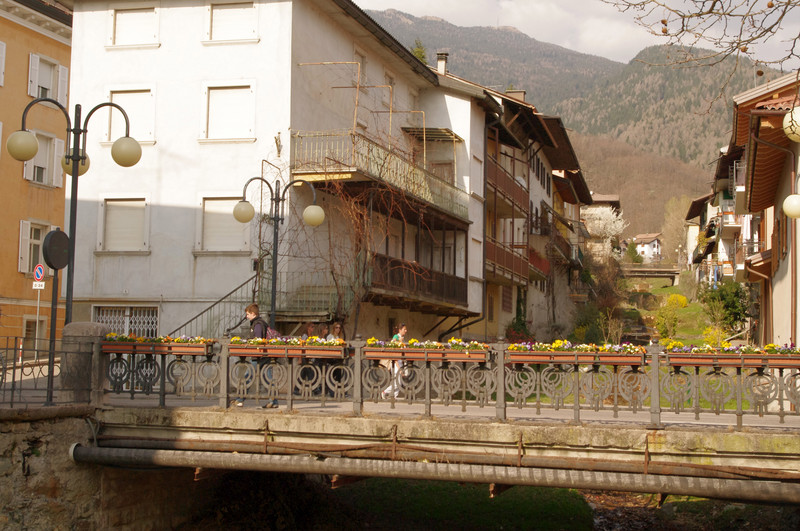 ''Ponte fiorito'' - Levico Terme