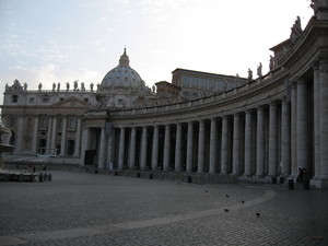 Piazza San Pietro (colonnato dorico, particolare)