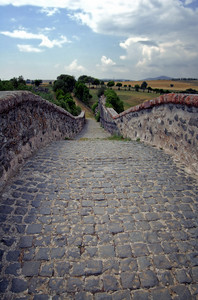 Va’ dove ti porta il ponte!