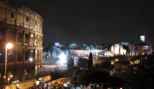 Via Crucis al Colosseo