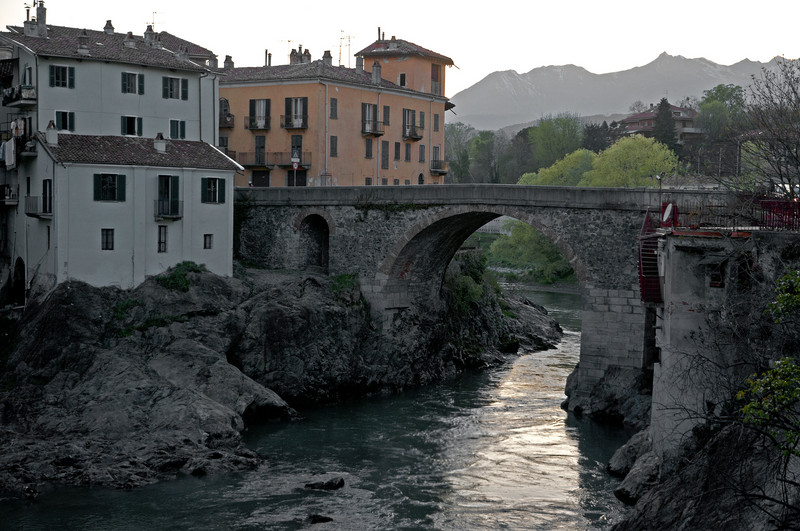 ''Verso la città'' - Ivrea