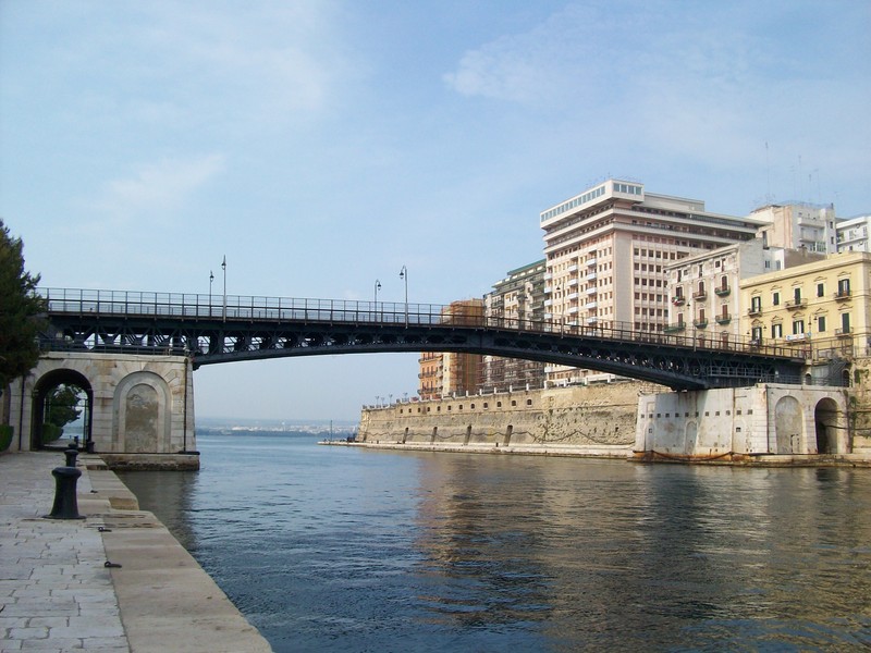 ''IL SIMBOLO DI TARANTO'' - Taranto