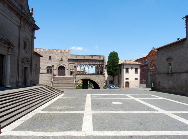 ''P.za S. Lorenzo'' - Viterbo