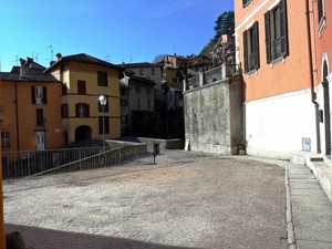 Piazza Giacomo Noseda