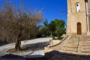 La Piazzetta dell’antico borgo di “Bargni”