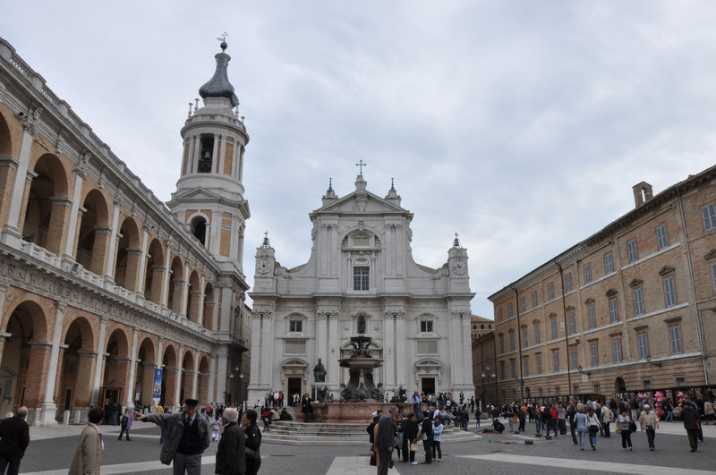 ''Piazza della Basilica'' - Loreto