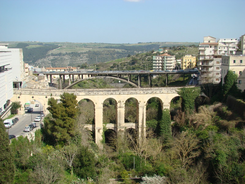 ''Un ponte tira l’altro'' - Ragusa