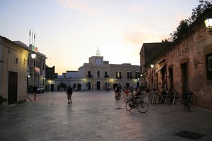 Piazza Leo