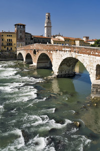 Ponte Pietra