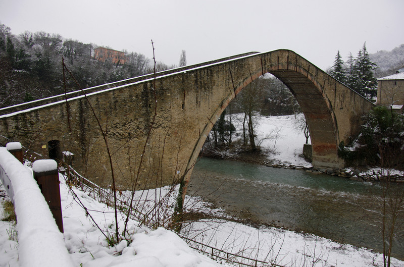 ''ponte Alidosi sotto la nevicata'' - Castel del Rio