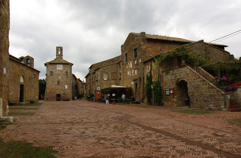 ''prima del temporale'' - Sorano