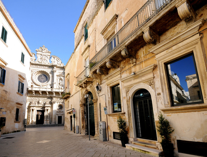 ''La piccola Piazzetta Gabriele Riccardi'' - Lecce