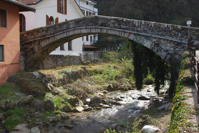 ''Ponte sul Pellino'' - Pella