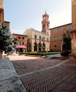 Piazza Pio II