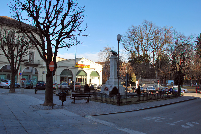 ''Piazza della Vittoria'' - Canale