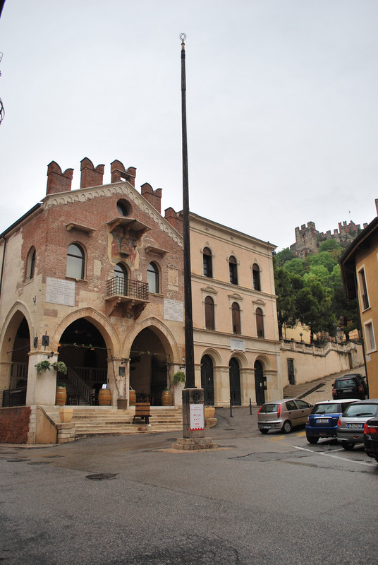 ''Piazza della Antenna'' - Soave