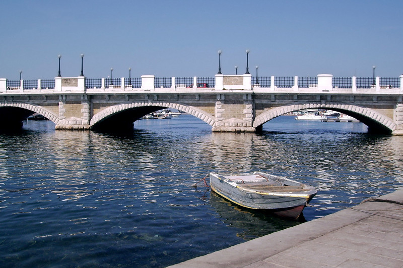 ''luccichii sotto un ponte vecchio'' - Taranto