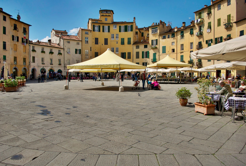 ''La Parlascio medioevale'' - Lucca