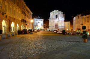 Piazza Maggiore by night
