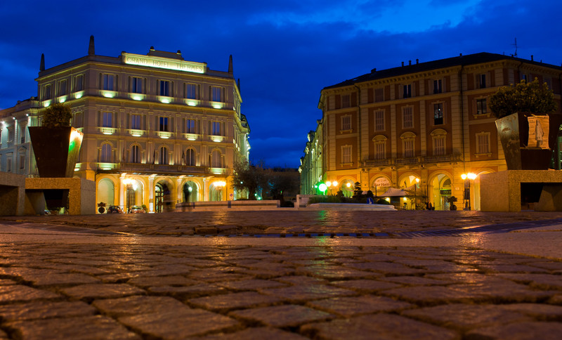 ''…e resto qui disteso sul selciato ancora un po’…'' - Acqui Terme