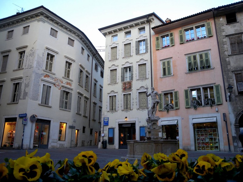 ''Cala la sera su Piazza delle Oche'' - Rovereto