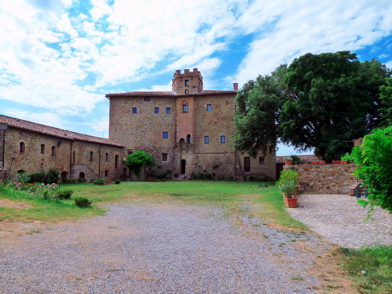 ''il Castello e la Piazzetta'' - Cinigiano