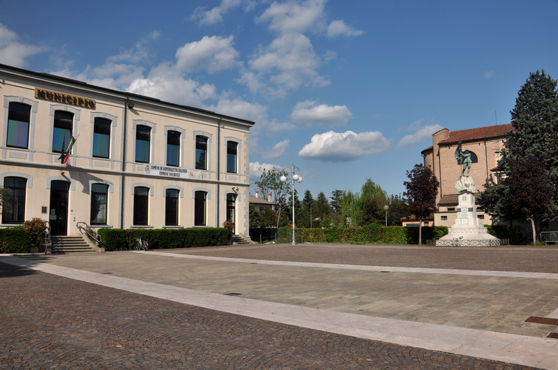 ''Piazza Sandro Pertini'' - Ospedaletto Euganeo