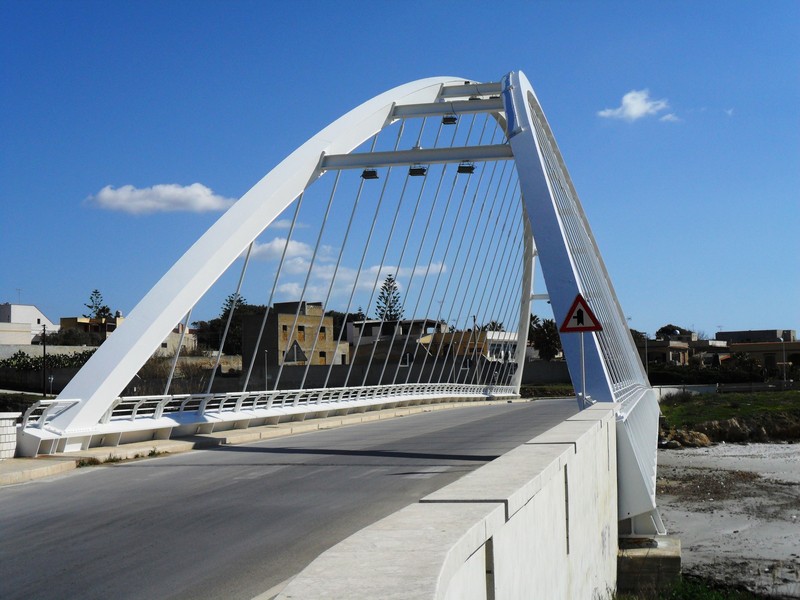 ''Attenzione fiume in secca.'' - Mazara del Vallo