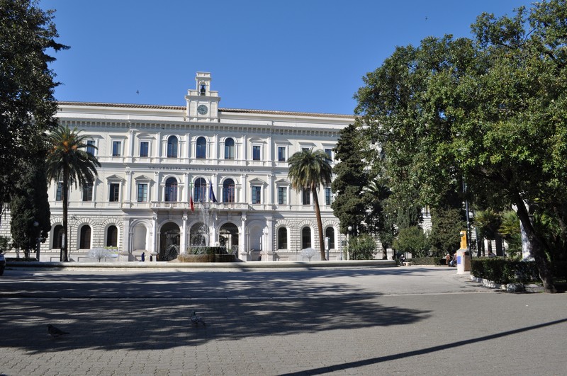 ''Piazza… universitaria'' - Bari