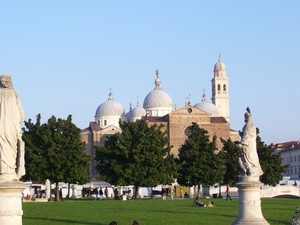 piazza prato della valle