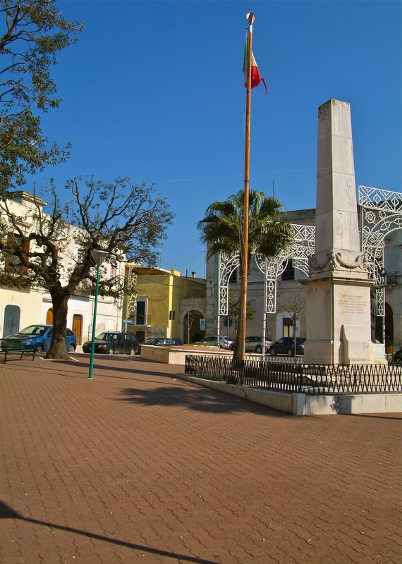 ''La Moderna Piazza Extramuraria'' - Binetto