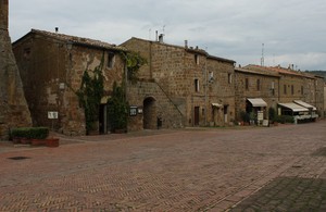 Mattoni e pietre antiche