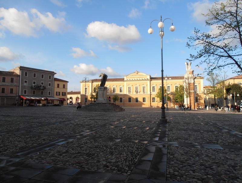''Luce sulla piazza'' - Santarcangelo di Romagna