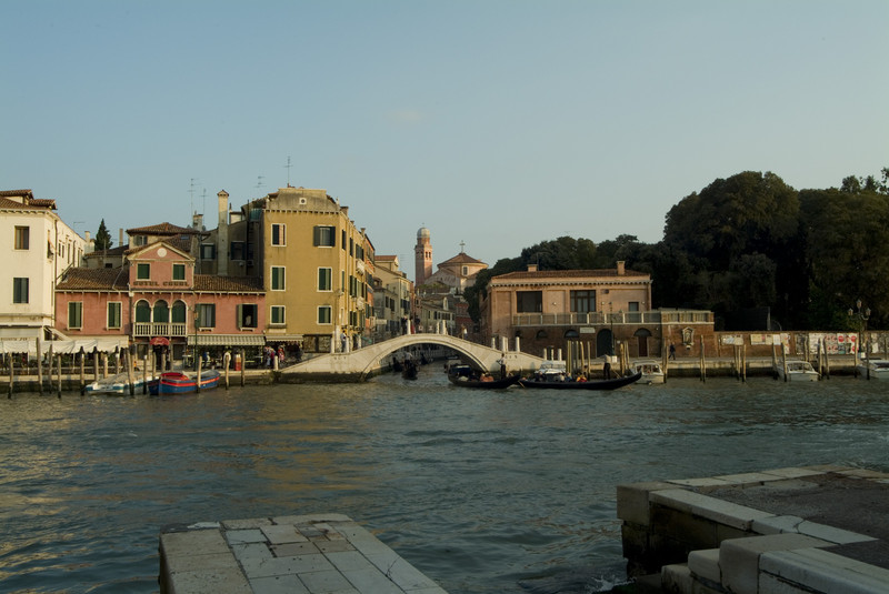 ''Venezia: ponte tra Fondamenta de la Crosa e San Simeon Piccolo'' - Venezia