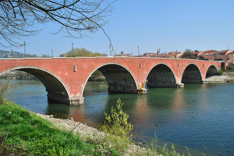 ''Baciato dal sole'' - Moncalieri