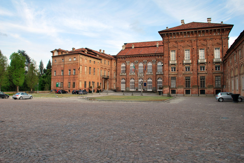 ''Piazza Castello'' - Agliè