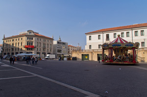 La piazza dopo la fiera