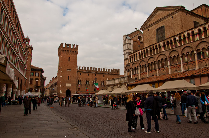 ''La piazza in festa'' - Ferrara