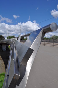 “Oltrepassa l’Arno….”