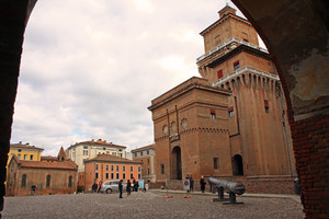 Piazza del Castello