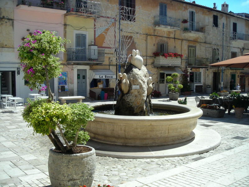 ''piazza Lanzuisi'' - San Felice Circeo